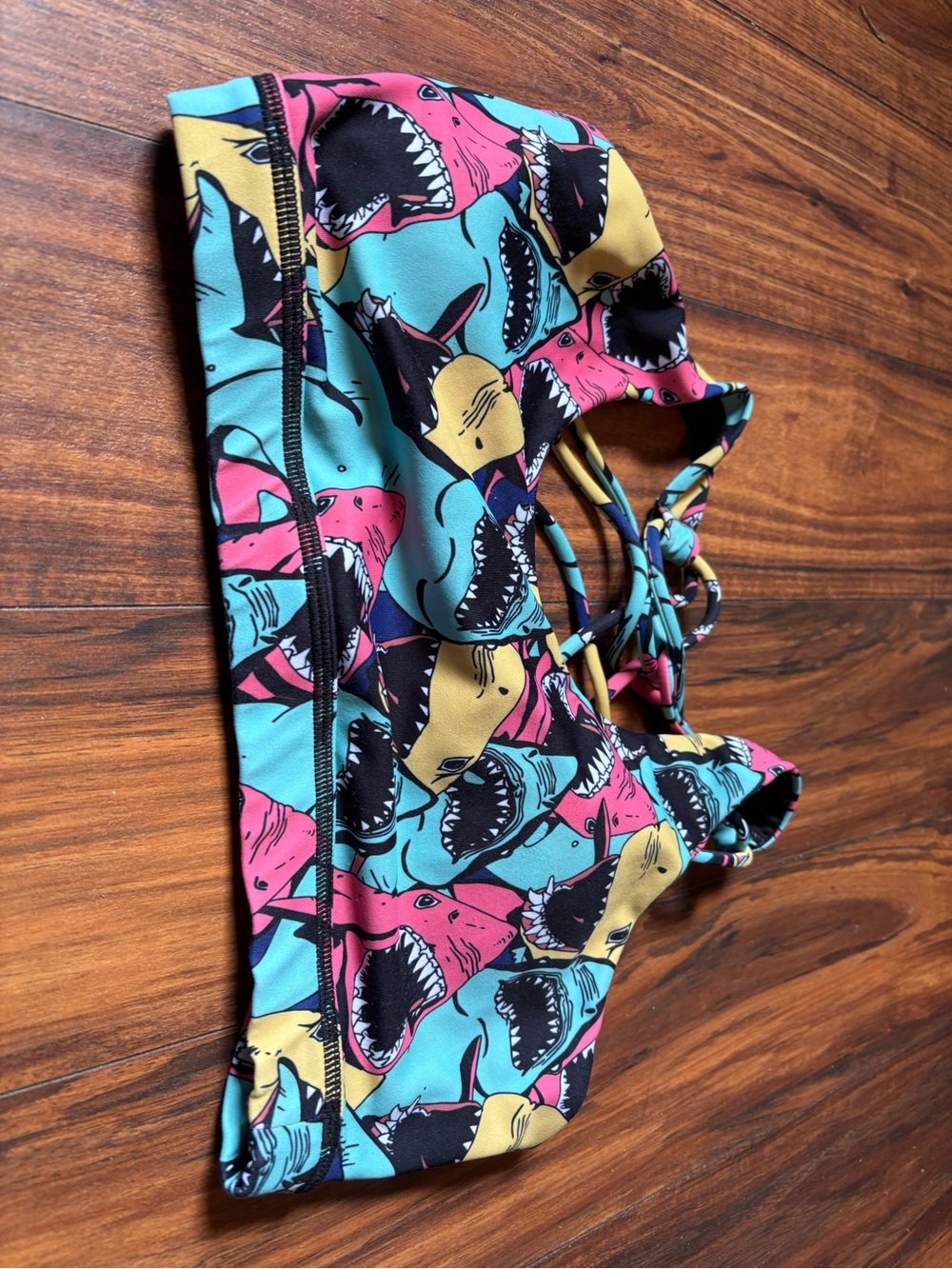 Colorful Shark Print Sports Bra - Aqua Pink Yellow